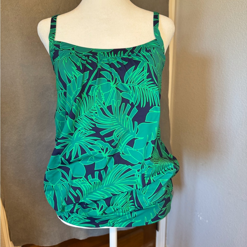 Lands' End Green Tankini Top. NWT